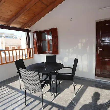Angelina's House Tatil Evi *