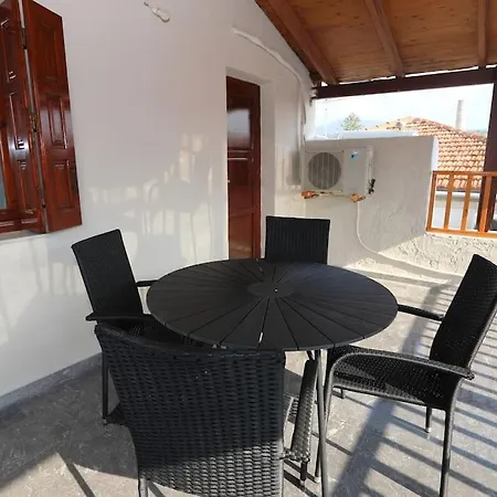 Angelina's House * Resmo